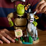 LEGO® Shrek 72243 Shrek, Åsnan och Mästerkatten